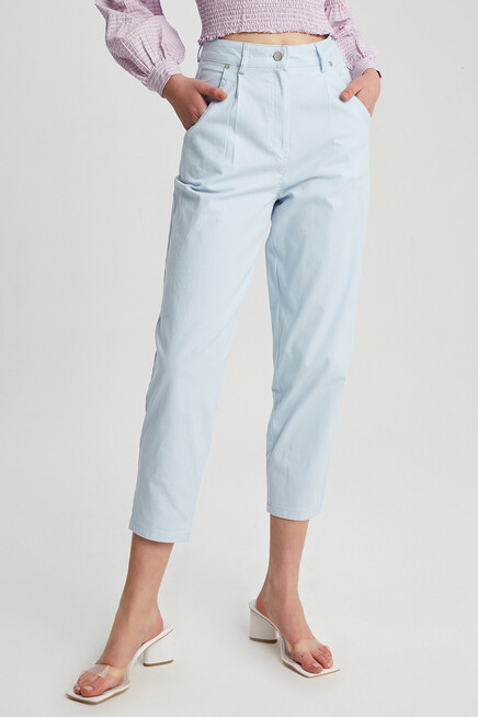 Womens Pleated Detail Carrot Trousers