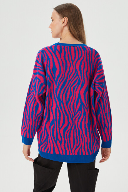 Kadın Saks Desenli Düğme Detaylı Uzun Salaş Hırka