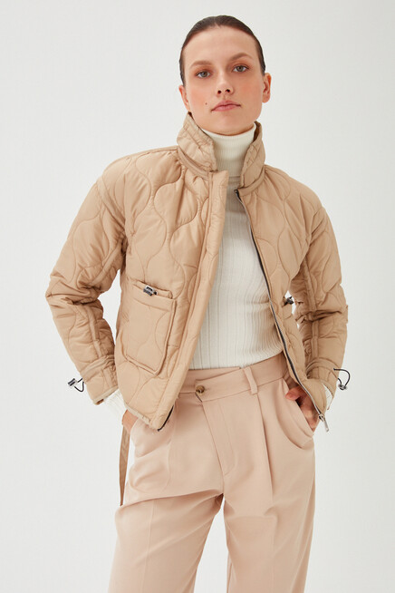 Womens Stone Pocket Detailed Short Quilted Zipper Closure Inflatable Short Coat