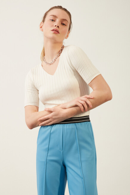 Womens V Neck Short Sleeve Basic Knitwear Blouse