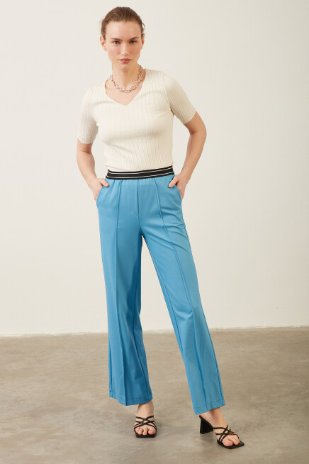 Womens V Neck Short Sleeve Basic Knitwear Blouse