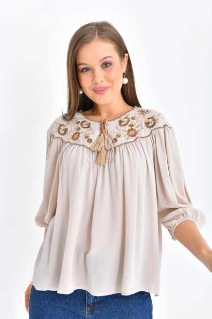 Kadın Bağlama Detay Nakışlı Salaş Bluz