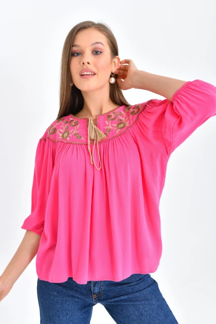 Kadın Bağlama Detay Nakışlı Salaş Bluz