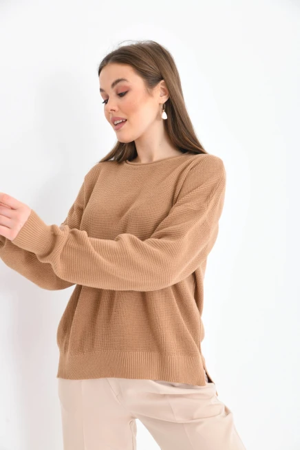 Bisiklet Yaka Arkası Uzun Yırtmaçlı Mevsimlik Triko Kazak