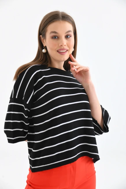 Bisiklet Yaka Çizgili Mevsimlik Kısa Triko Kazak