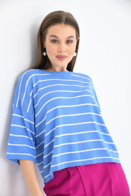 Bisiklet Yaka Çizgili Mevsimlik Kısa Triko Kazak