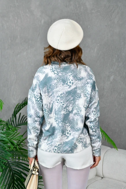 Kadın Dik Yaka Salaş Desenli Triko Kazak