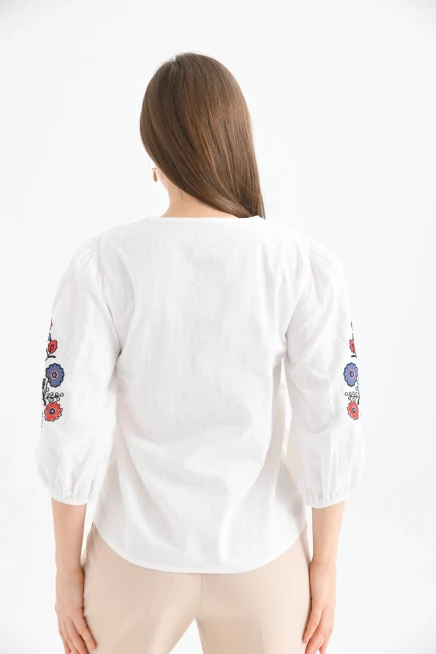 V Yaka Nakış Detay Salaş Bluz