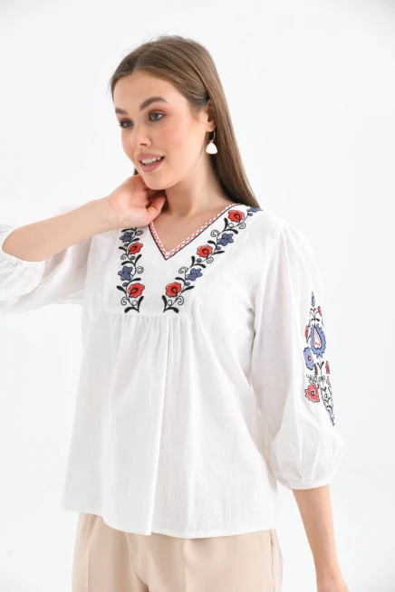 V Yaka Nakış Detay Salaş Bluz