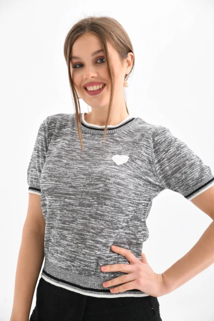 Gri-Turkuaz Kalp Desenli Kısa Kol Mevsimlik Kazak