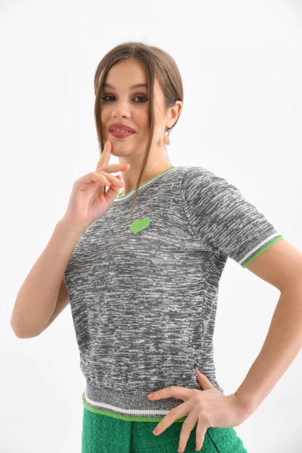 Gri-Turkuaz Kalp Desenli Kısa Kol Mevsimlik Kazak