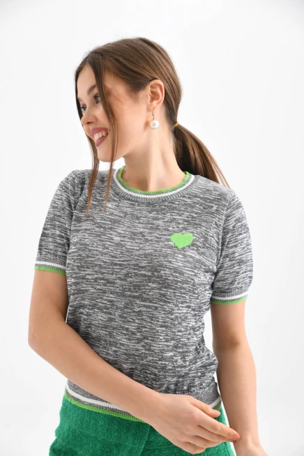 Gri-Turkuaz Kalp Desenli Kısa Kol Mevsimlik Kazak