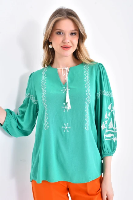 Kadın Nakış İşelmeli Bağcıklı Uzun Kol Dokuma Bluz
