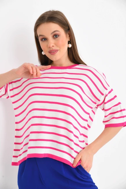 Siyah Çizgili Bisiklet Yaka Mevsimlik Salaş Triko Kazak