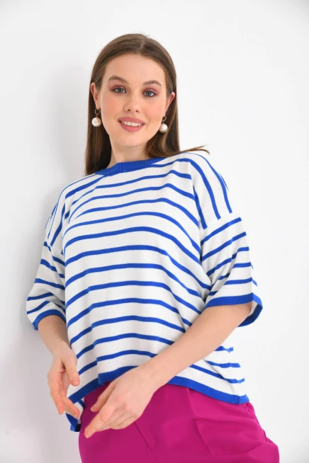 Siyah Çizgili Bisiklet Yaka Mevsimlik Salaş Triko Kazak