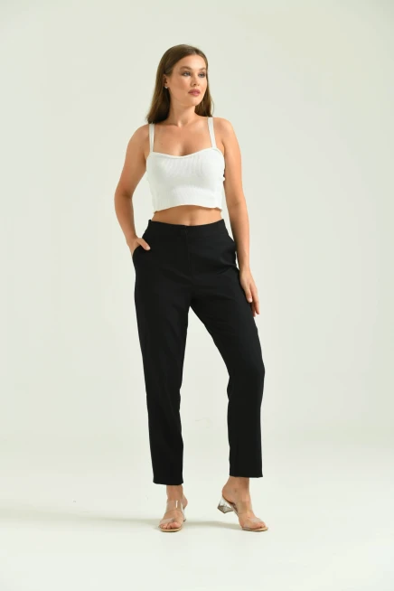 Kadın Siyah Düğme Datay Kumaş Pantolon