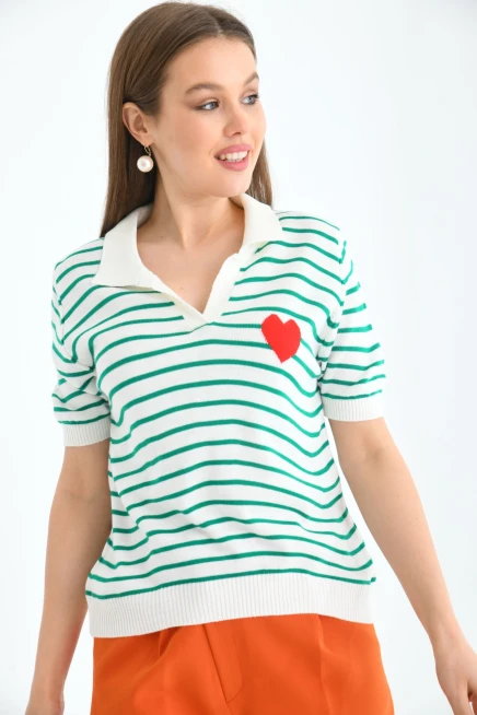 Kadın Çizgili Kalpli Mevsimlik Triko Kazak
