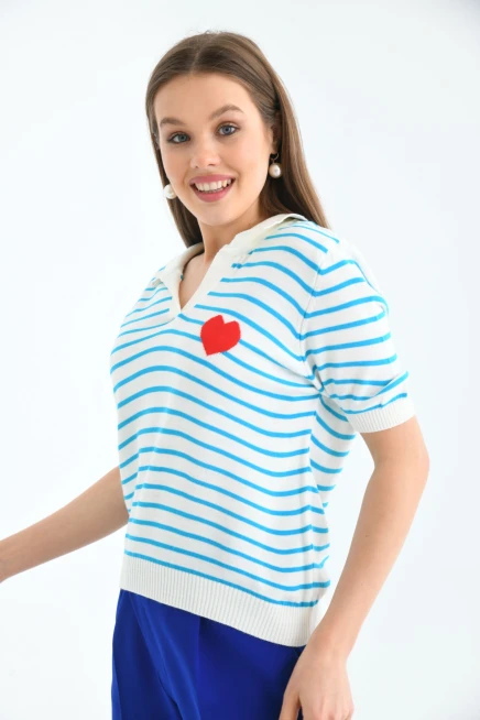 Kadın Çizgili Kalpli Mevsimlik Triko Kazak