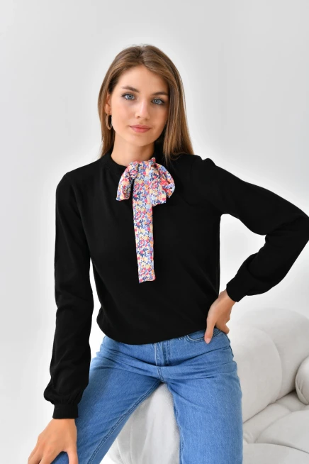 Fular Detaylı Bisiklet Yaka Triko Kazak