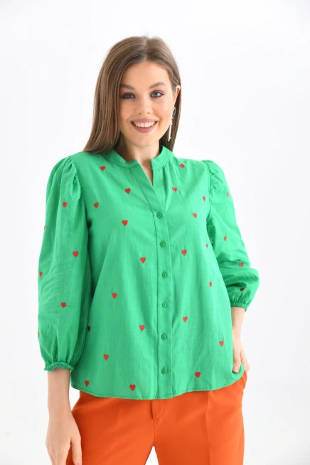 Kadın Uzun Kol Nakışlı Düğme Detay Bluz