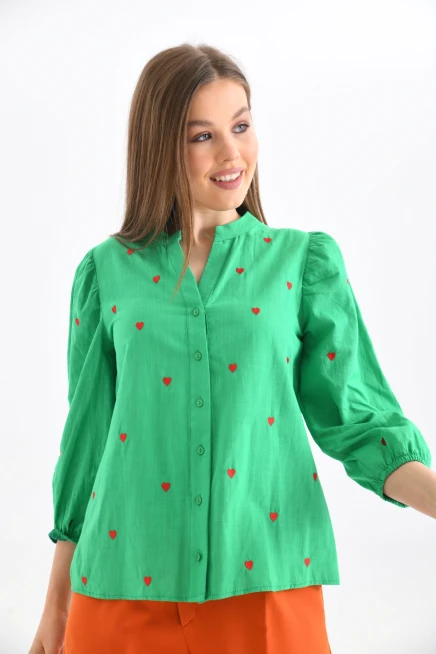 Kadın Uzun Kol Nakışlı Düğme Detay Bluz