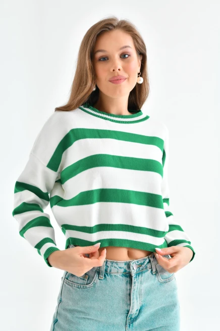 Yeşil Çizgili Crop Bisiklet Yaka Triko Kazak