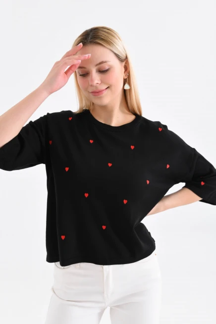 Kalp Nakışlı Düşük Kol Oversize Triko Kazak