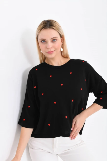Kalp Nakışlı Düşük Kol Oversize Triko Kazak