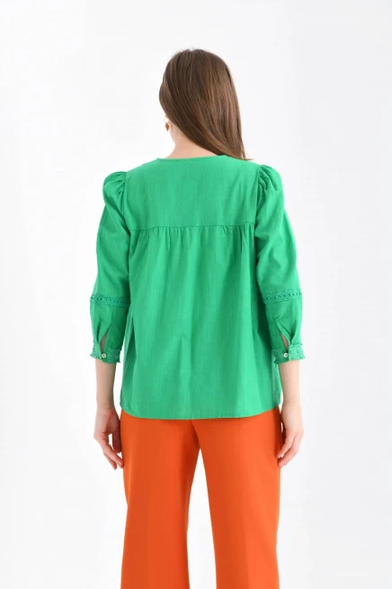 Yeşil Renk Önden Bağlama Detaylı Bluz