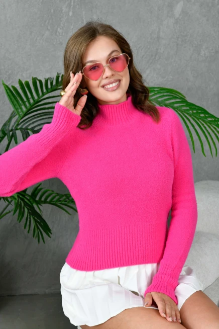 Kadın Yarım Balıkçı Yaka Triko Kazak