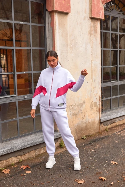 Kadın Beyaz Garni Detay Fermuar Kapama Dik Yaka Şardonlu Takım