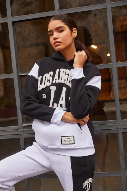 Kadın Siyah Baskı Detay Kanguru Cepli Şardonlu Takım